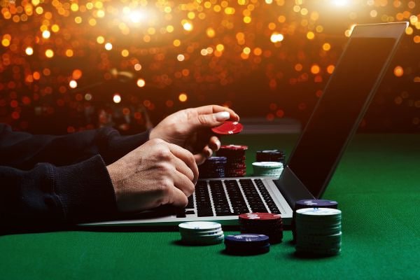 Keamanan akun dan privasi pengguna 10svip